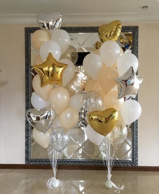 Композиция из воздушных шаров (бежевый, белый, золото)